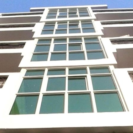 Charanpahari Hotel Νέο Δελχί Εξωτερικό φωτογραφία