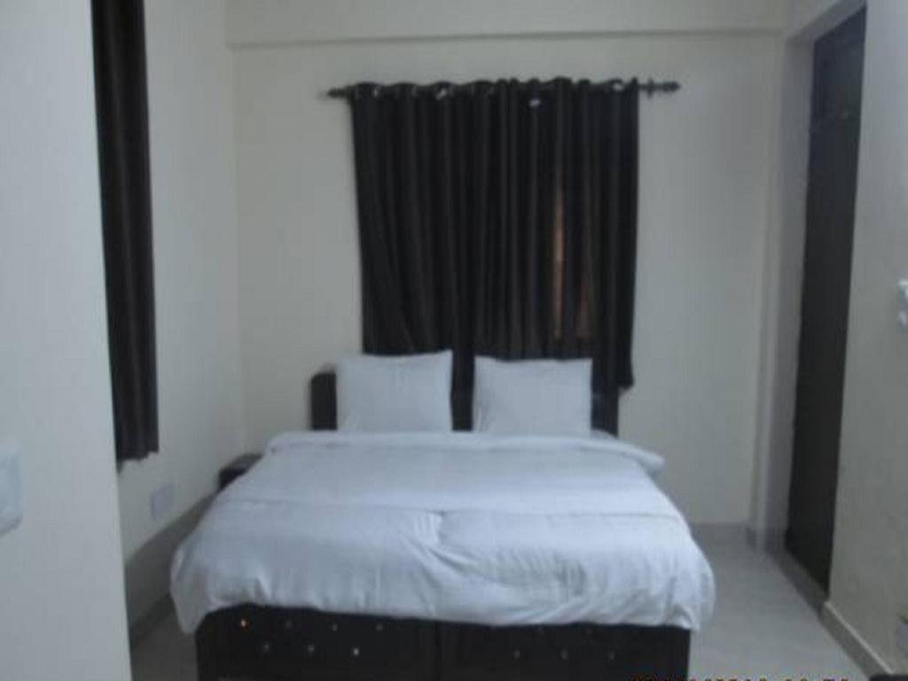 Charanpahari Hotel Νέο Δελχί Δωμάτιο φωτογραφία