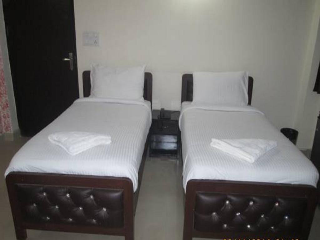 Charanpahari Hotel Νέο Δελχί Εξωτερικό φωτογραφία