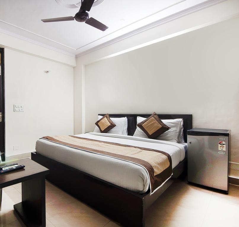 Charanpahari Hotel Νέο Δελχί Εξωτερικό φωτογραφία