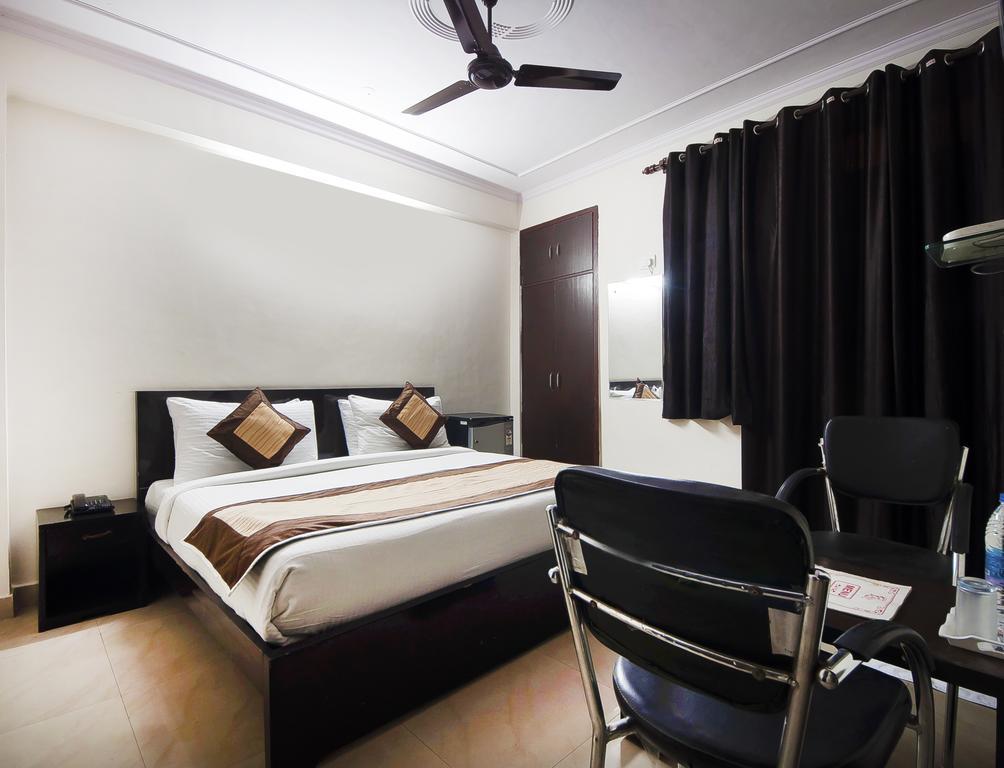Charanpahari Hotel Νέο Δελχί Εξωτερικό φωτογραφία