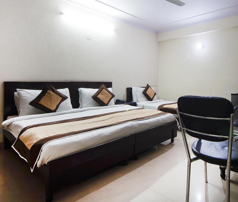 Charanpahari Hotel Νέο Δελχί Εξωτερικό φωτογραφία