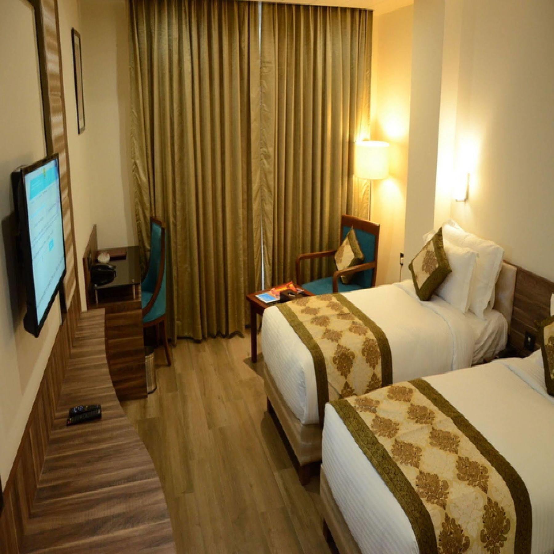 Charanpahari Hotel Νέο Δελχί Εξωτερικό φωτογραφία