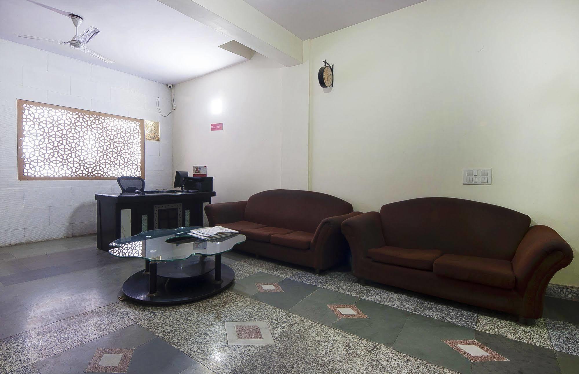 Charanpahari Hotel Νέο Δελχί Εξωτερικό φωτογραφία