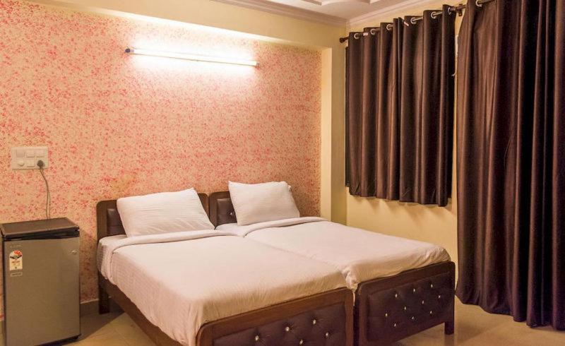 Charanpahari Hotel Νέο Δελχί Εξωτερικό φωτογραφία